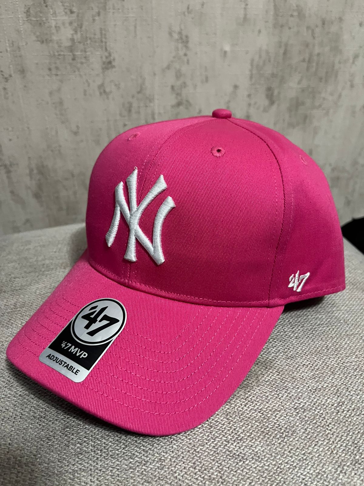 NEW YORK YANKEES MAGENTA