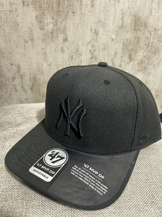 NEW YORK YANKEES BLACK